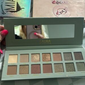 Laura Geller Eyeshadow Palette - Gold and Brown Shades